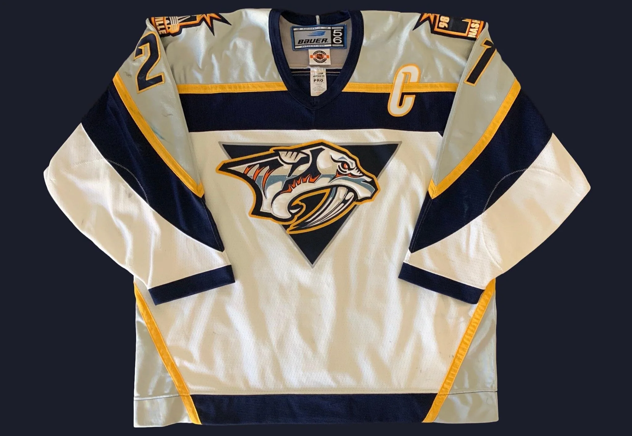 Tom Fitzgerald 1998-1999 Nashville Predators Inaugural White Set Tom Fitzgerald 1998-1999 Nashville Predators Inaugural White Set
